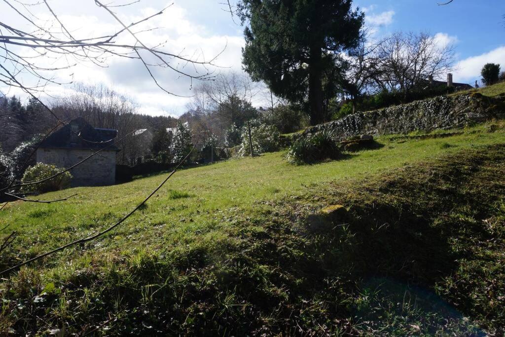 Le Clos Du 10 Treignac Exterior foto